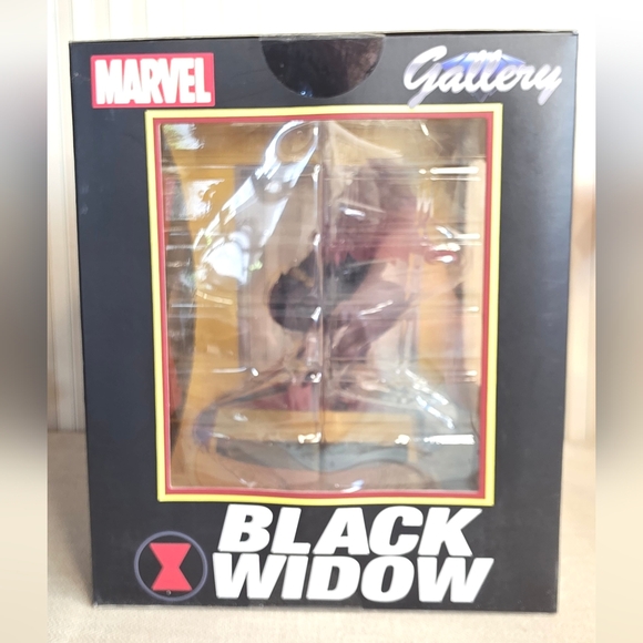 BLACK WIDOW MARVEL Gallery LEGENDS 5 Figure PVC Diorama - Picture 9 of 9